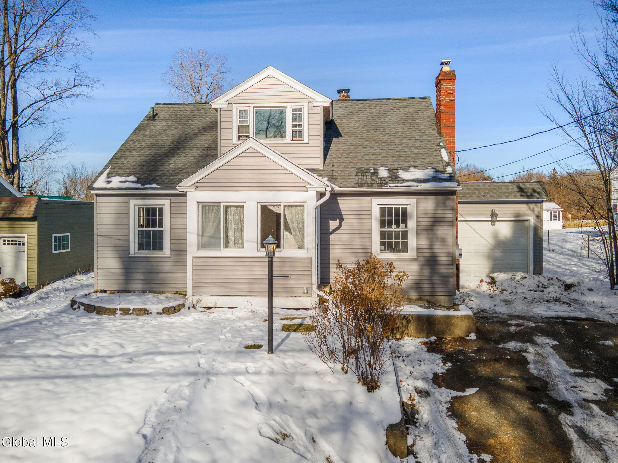 27 Plank Road Troy NY 12182