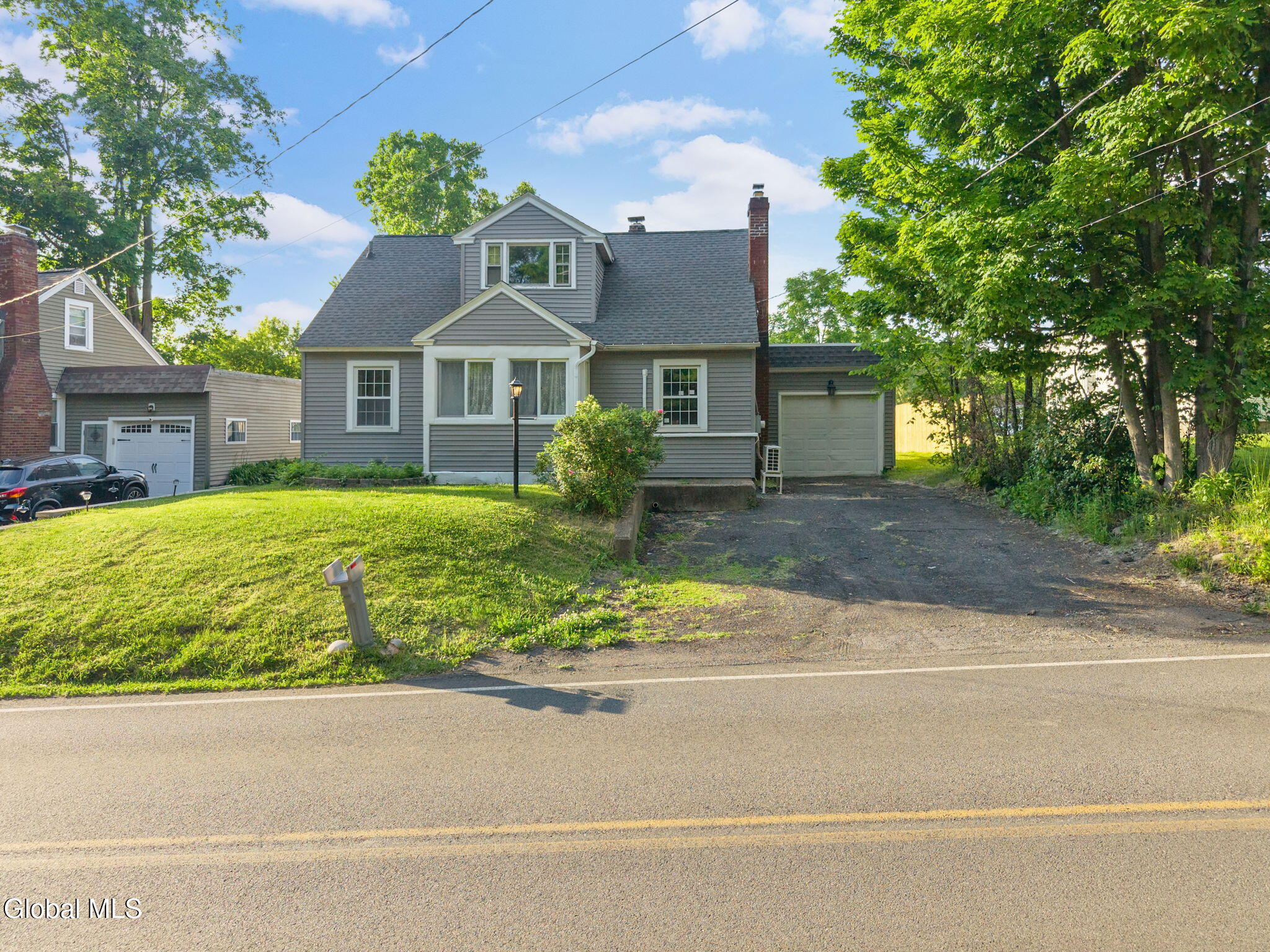 27 Plank Road Troy NY 12182
