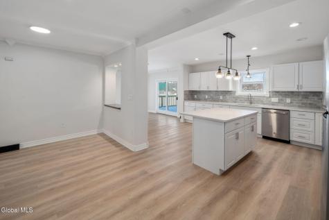 27 Plank Road Troy NY 12182