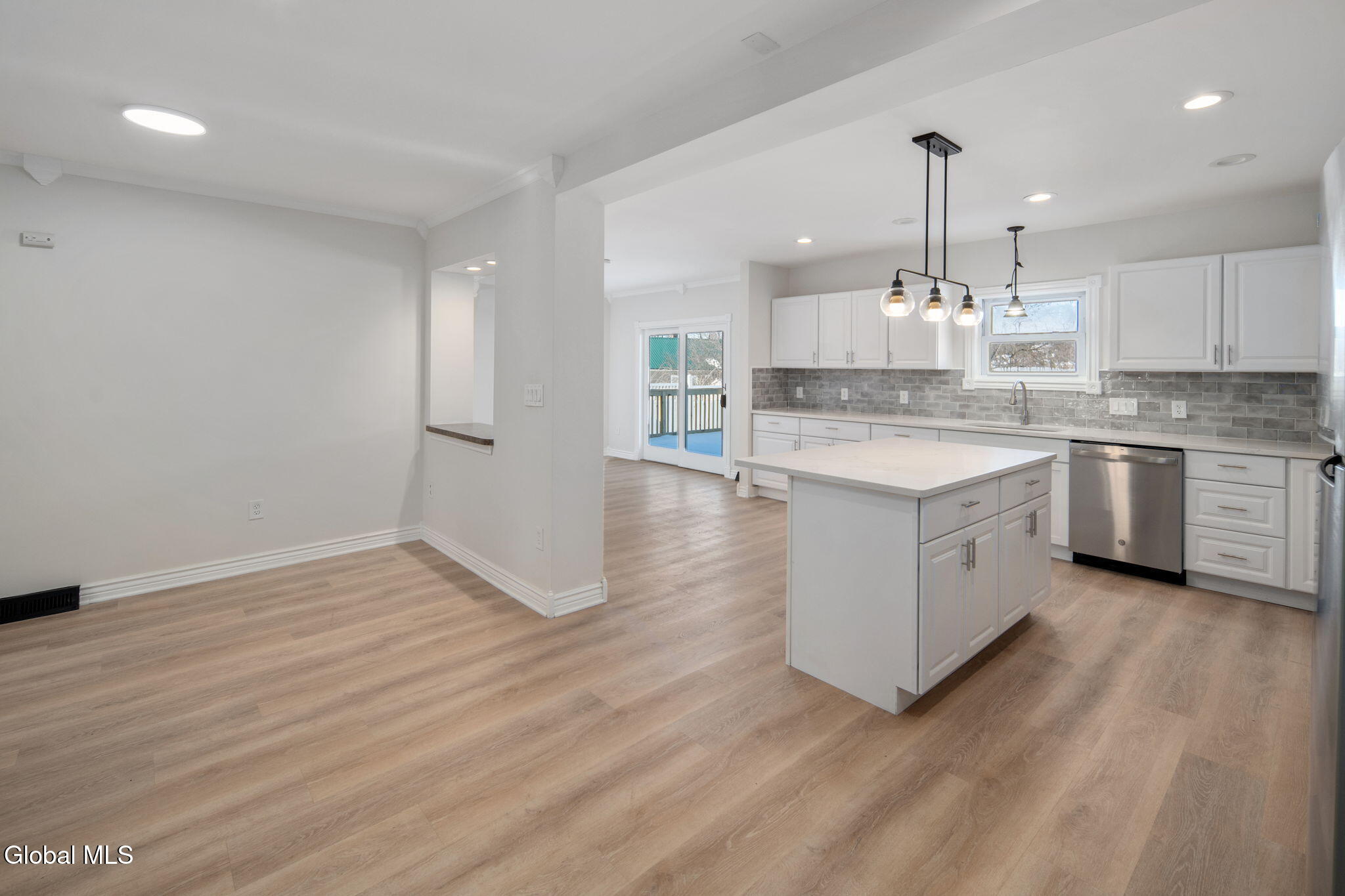 27 Plank Road Troy NY 12182