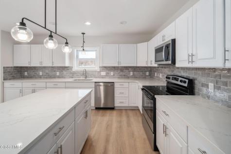 27 Plank Road Troy NY 12182