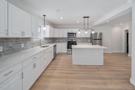 27 Plank Road Troy NY 12182