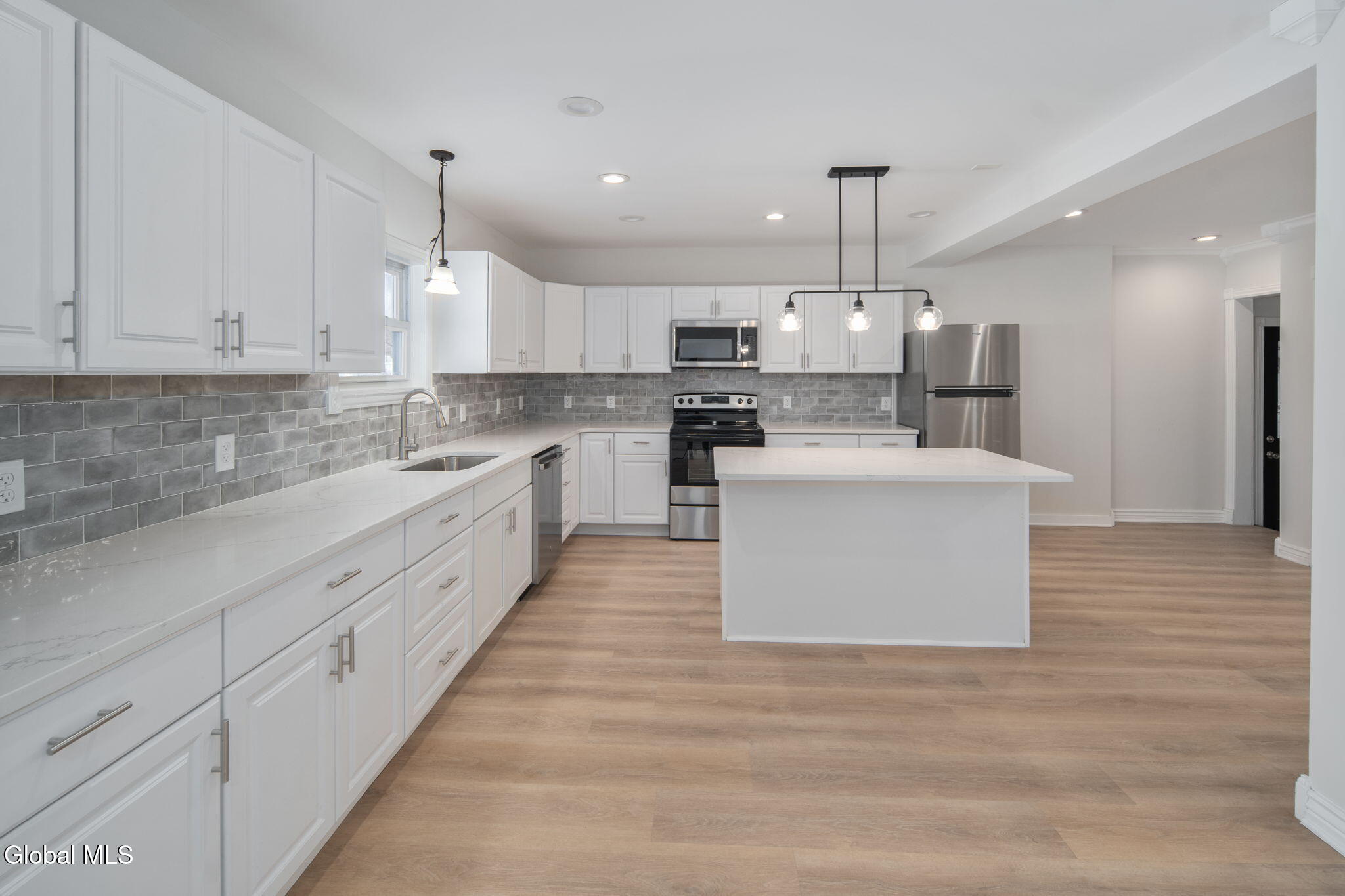 27 Plank Road Troy NY 12182