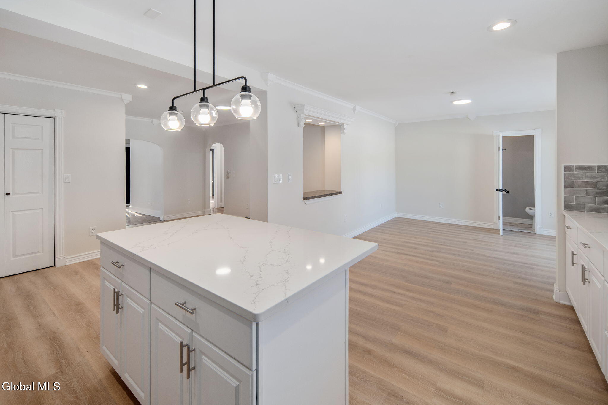 27 Plank Road Troy NY 12182