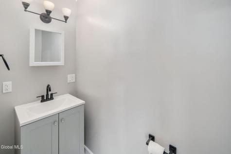 27 Plank Road Troy NY 12182
