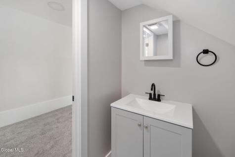 27 Plank Road Troy NY 12182
