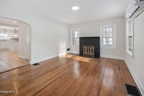 27 Plank Road Troy NY 12182