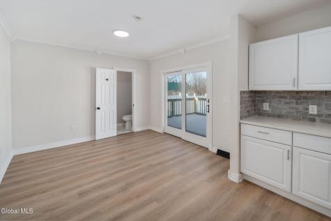 27 Plank Road Troy NY 12182
