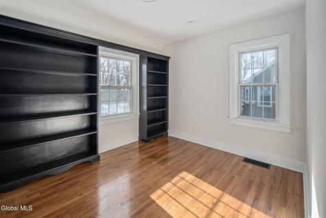27 Plank Road Troy NY 12182