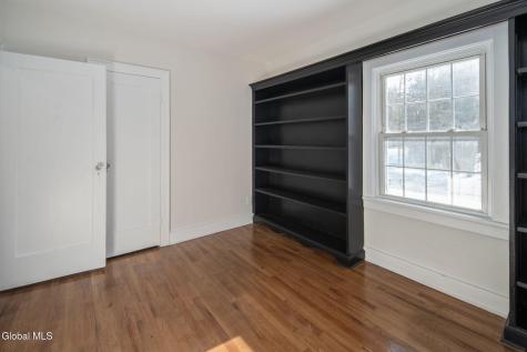 27 Plank Road Troy NY 12182
