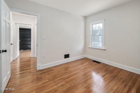 27 Plank Road Troy NY 12182