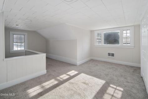 27 Plank Road Troy NY 12182