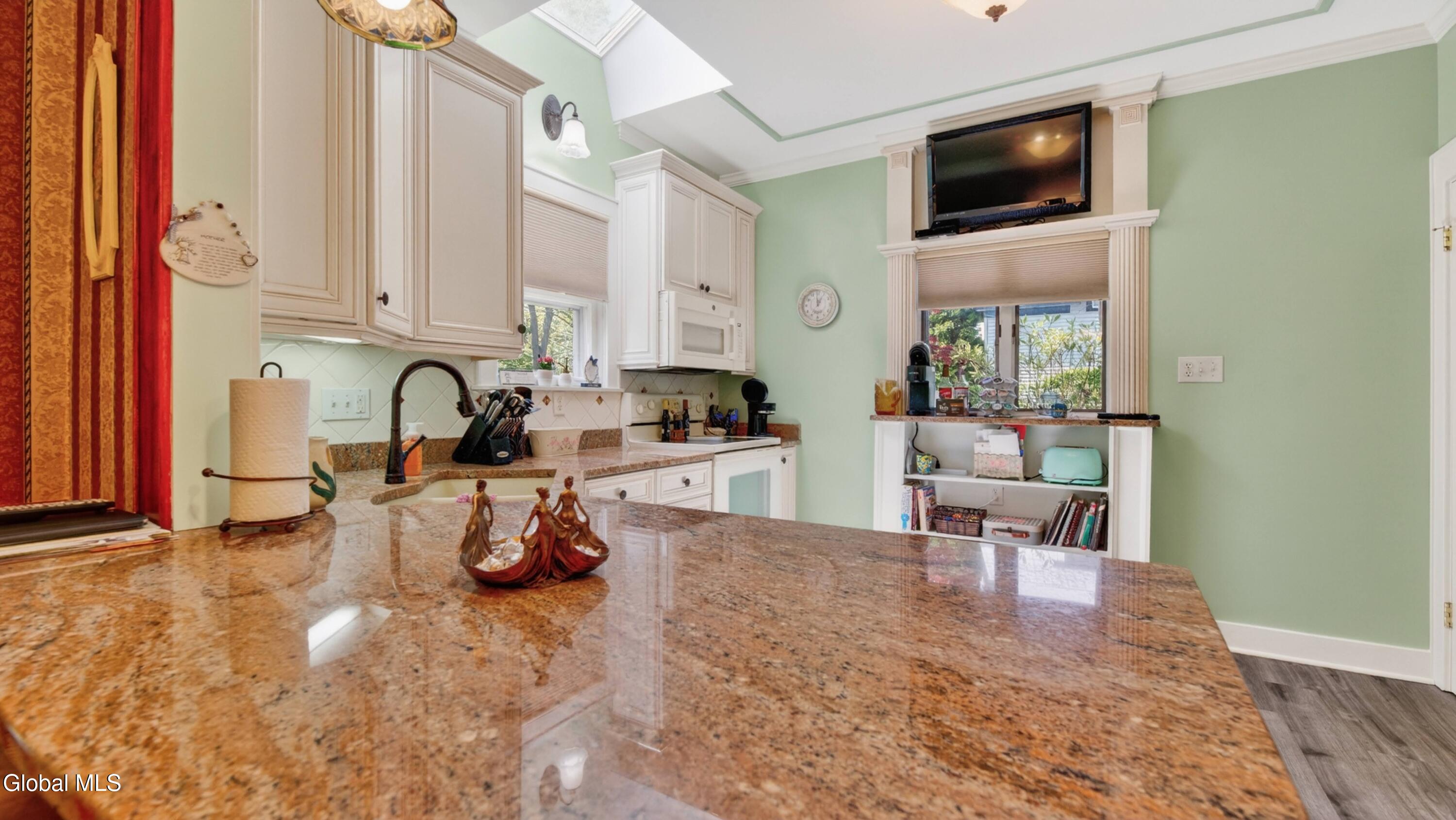 158 Brookside Avenue Amsterdam NY 12010