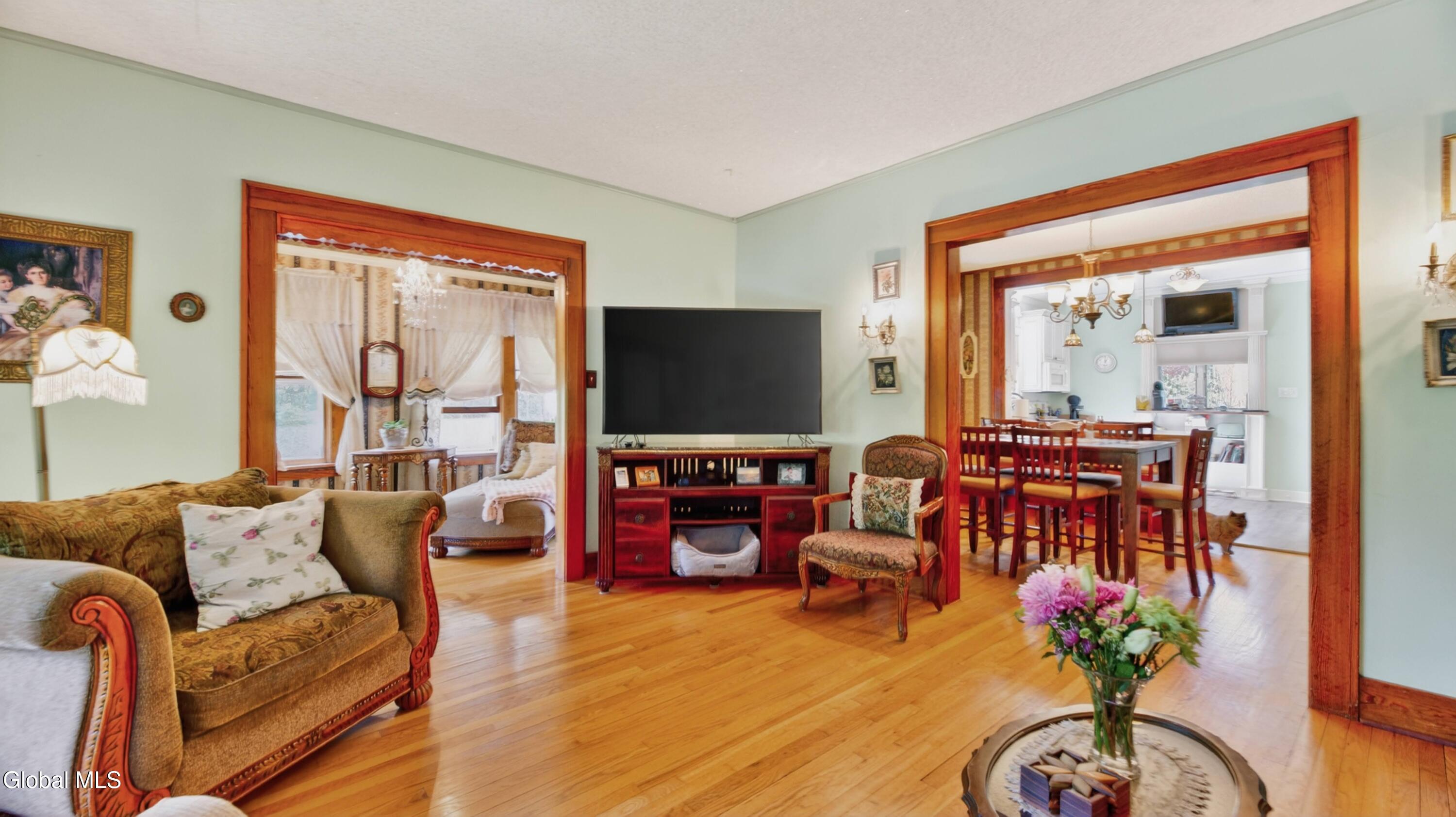 158 Brookside Avenue Amsterdam NY 12010
