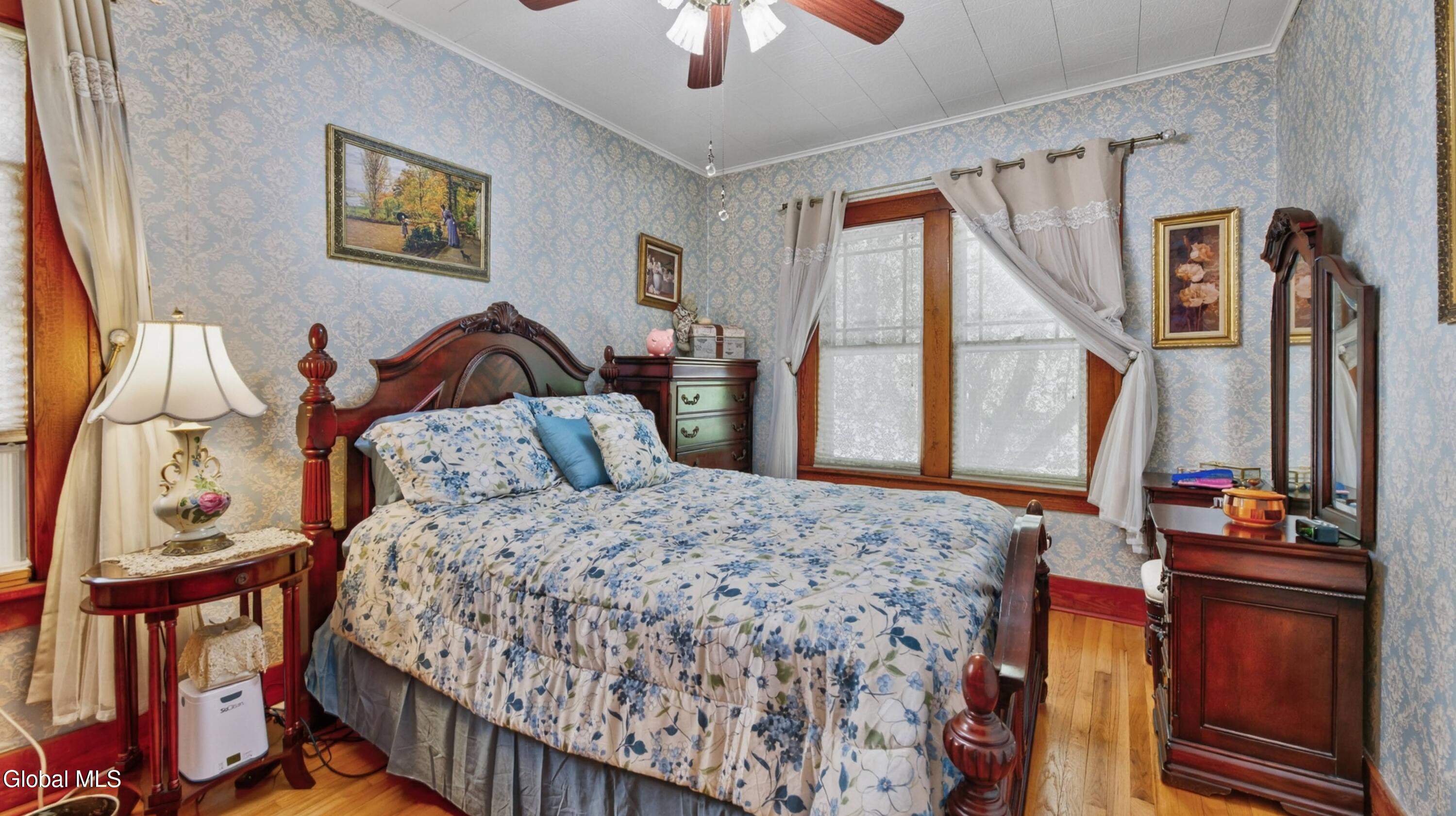158 Brookside Avenue Amsterdam NY 12010