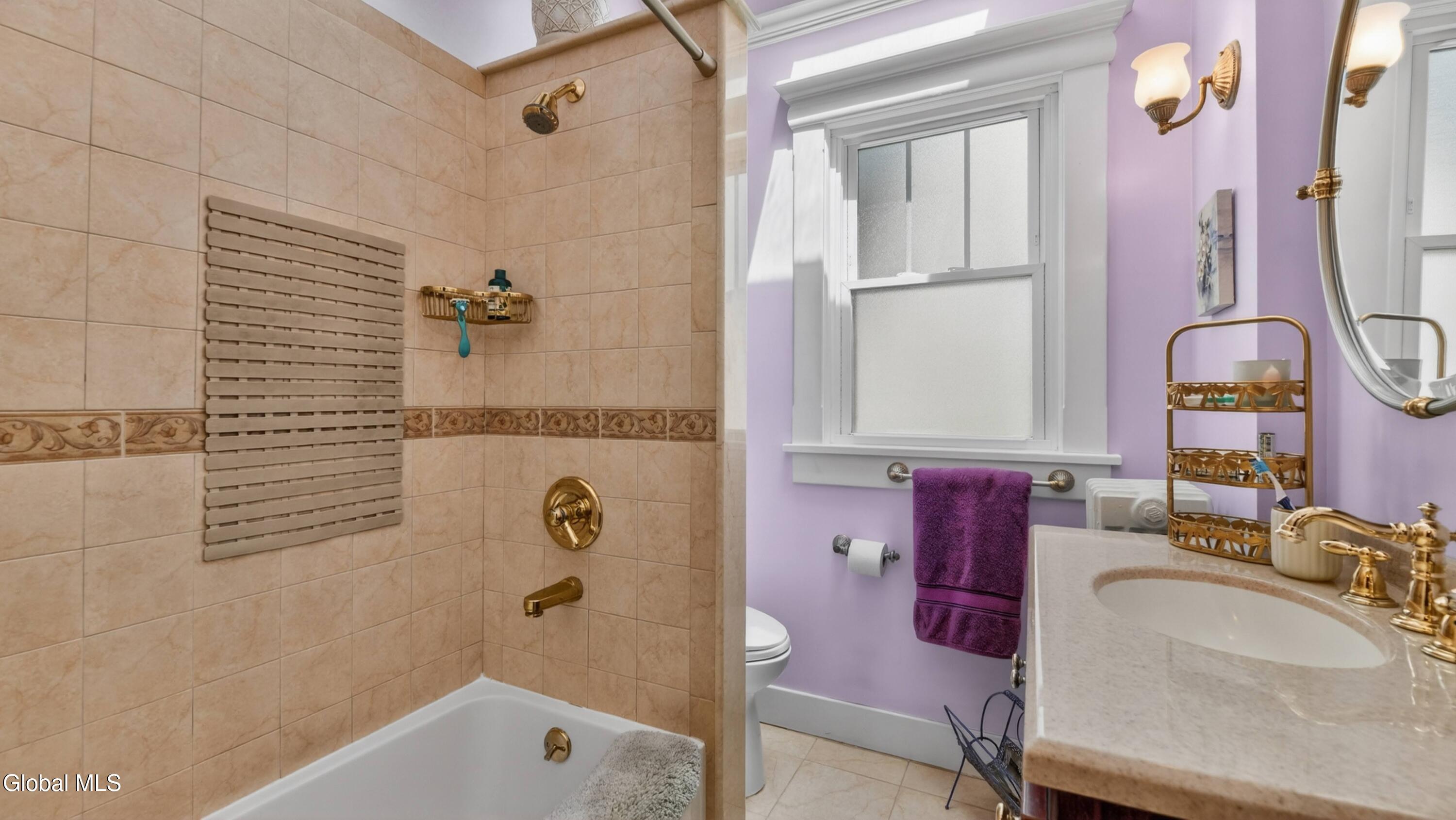 158 Brookside Avenue Amsterdam NY 12010