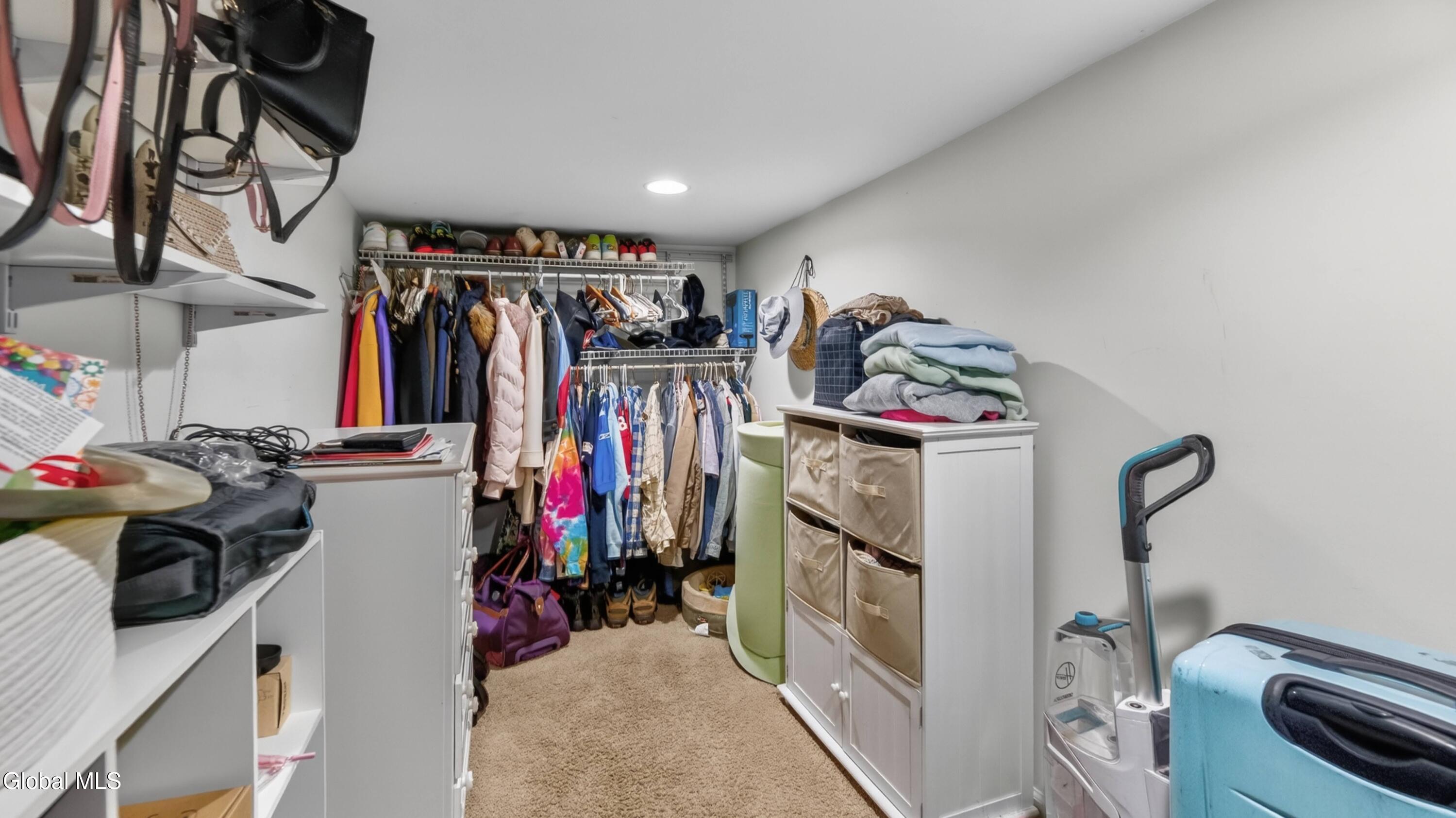 158 Brookside Avenue Amsterdam NY 12010