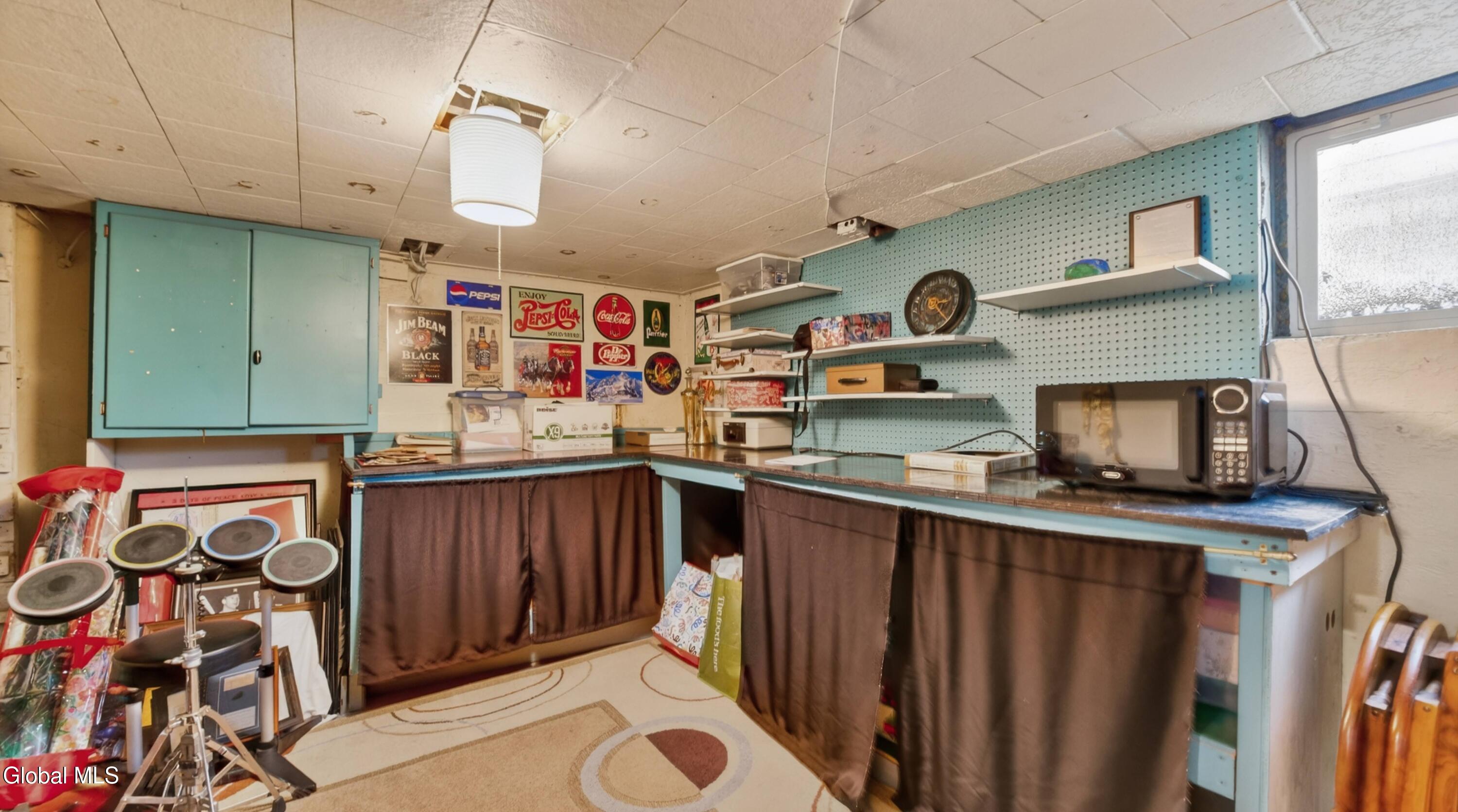 158 Brookside Avenue Amsterdam NY 12010