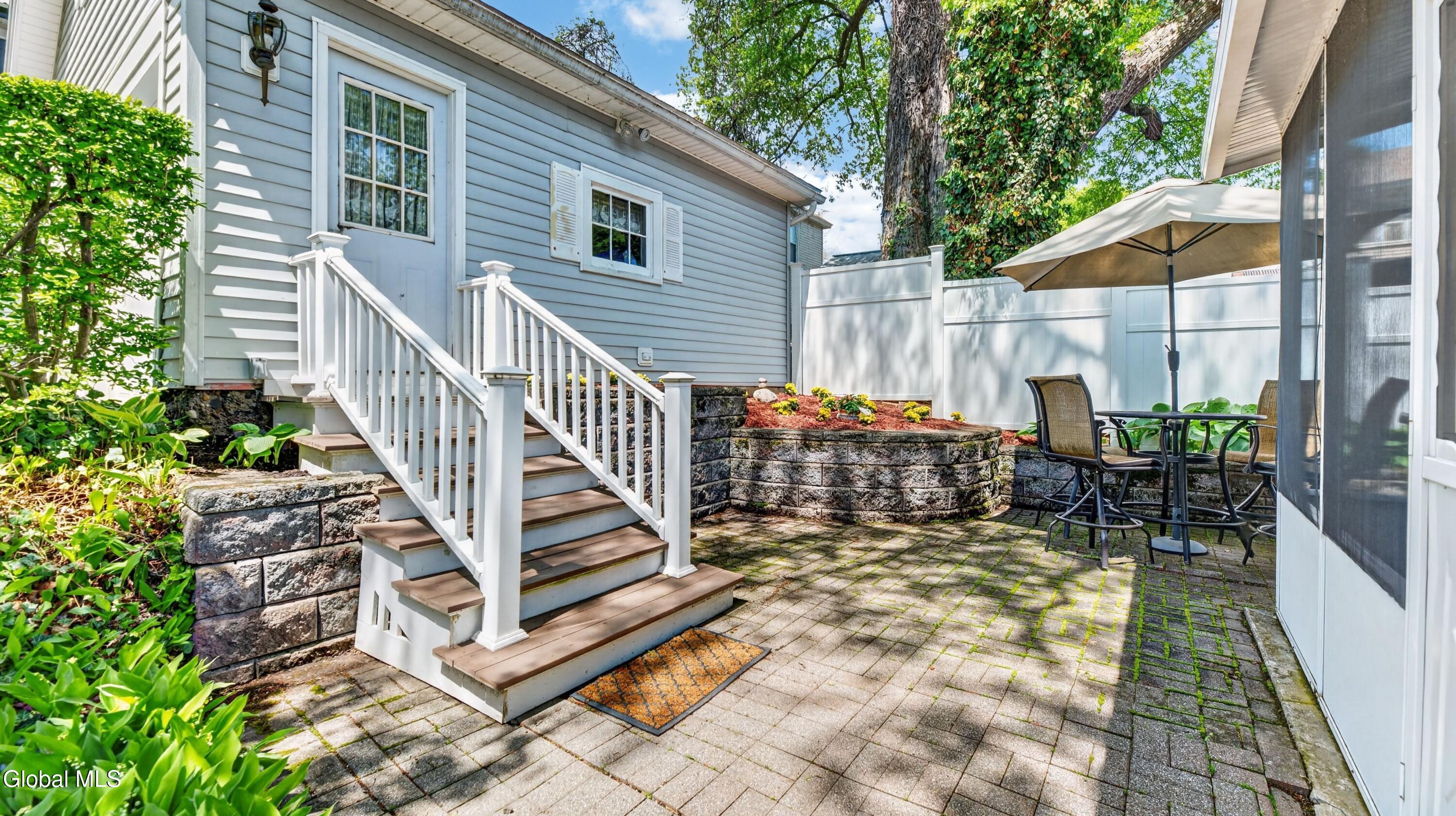 158 Brookside Avenue Amsterdam NY 12010