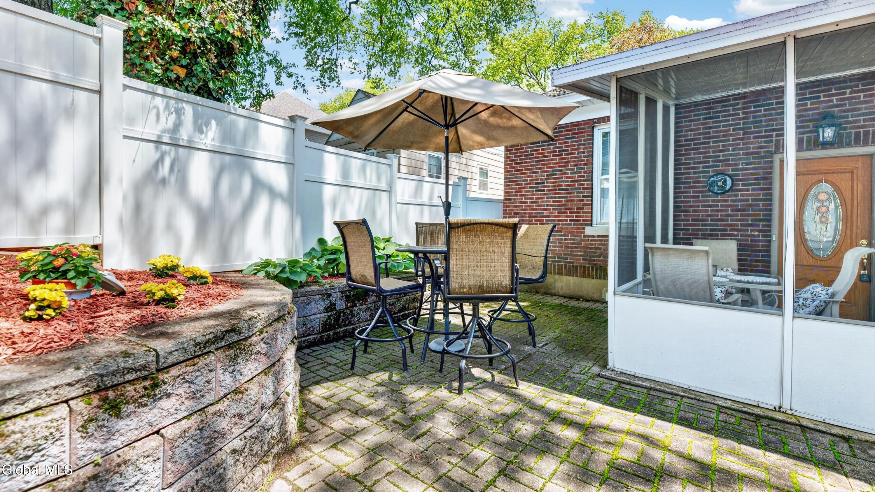 158 Brookside Avenue Amsterdam NY 12010
