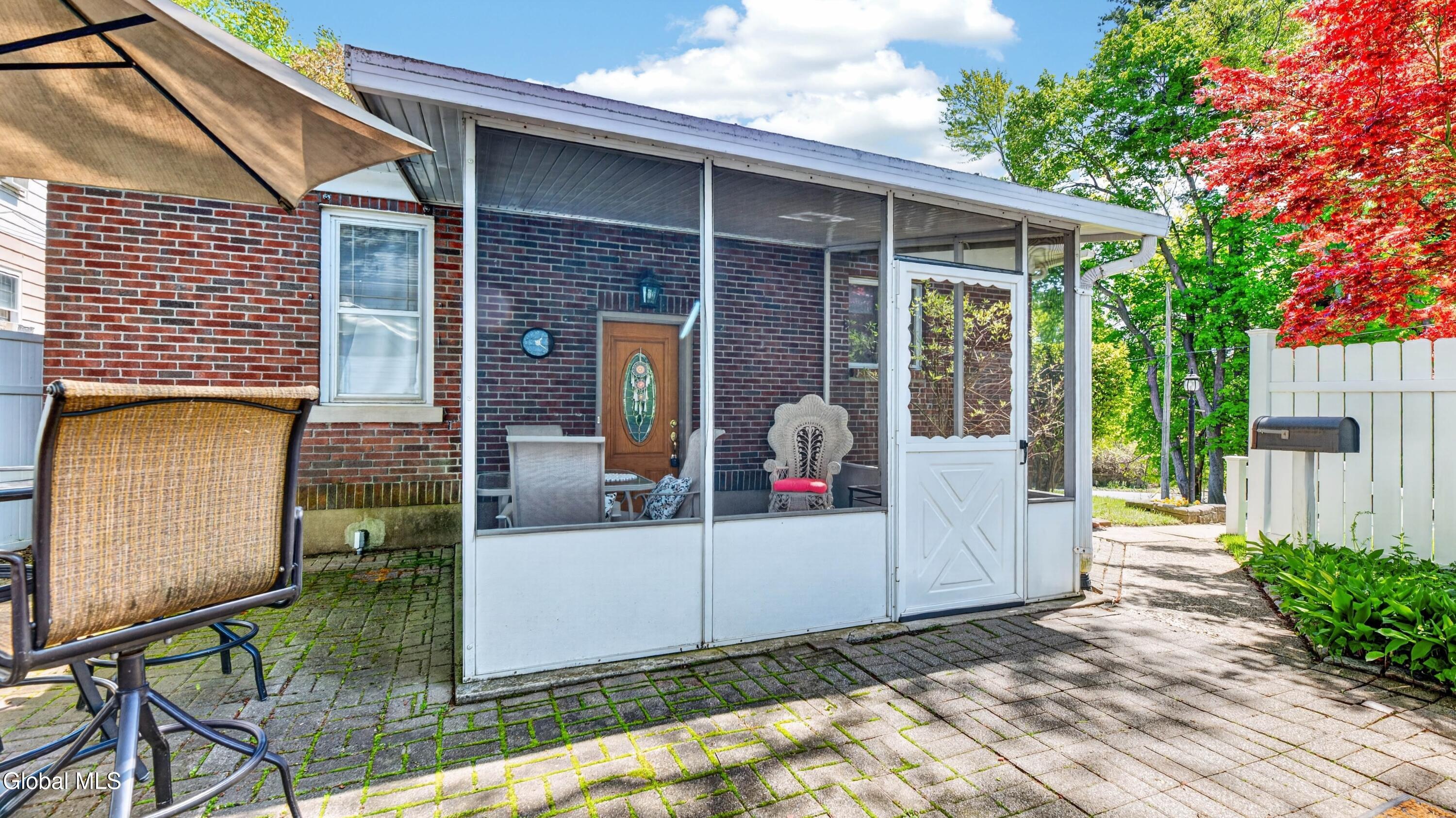 158 Brookside Avenue Amsterdam NY 12010