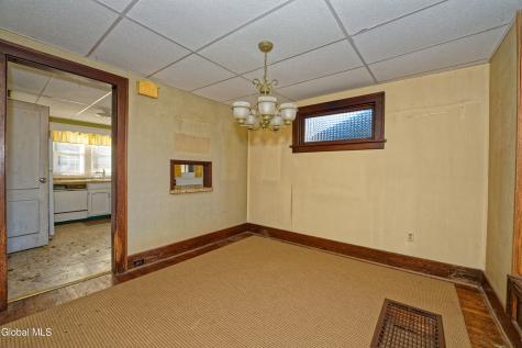 18 1st Avenue Mayfield NY 12117