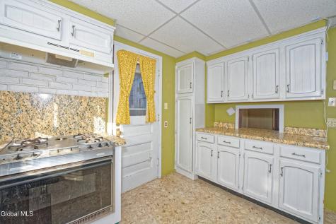 18 1st Avenue Mayfield NY 12117