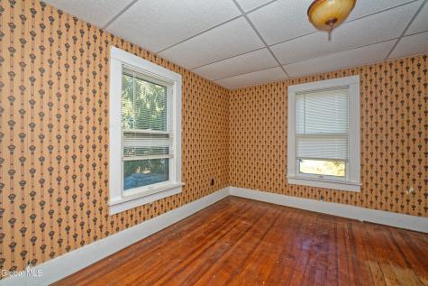 18 1st Avenue Mayfield NY 12117