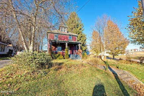 18 1ST Avenue Mayfield NY 12117