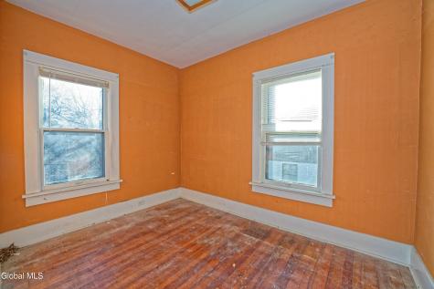 18 1st Avenue Mayfield NY 12117