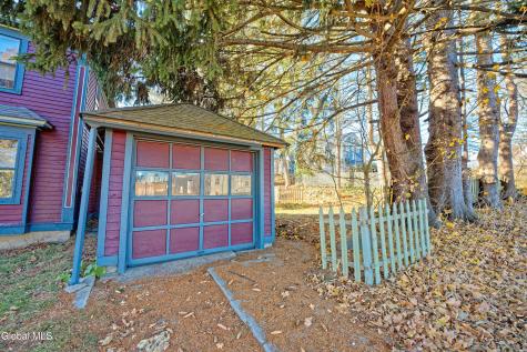 18 1st Avenue Mayfield NY 12117