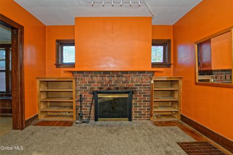18 1st Avenue Mayfield NY 12117