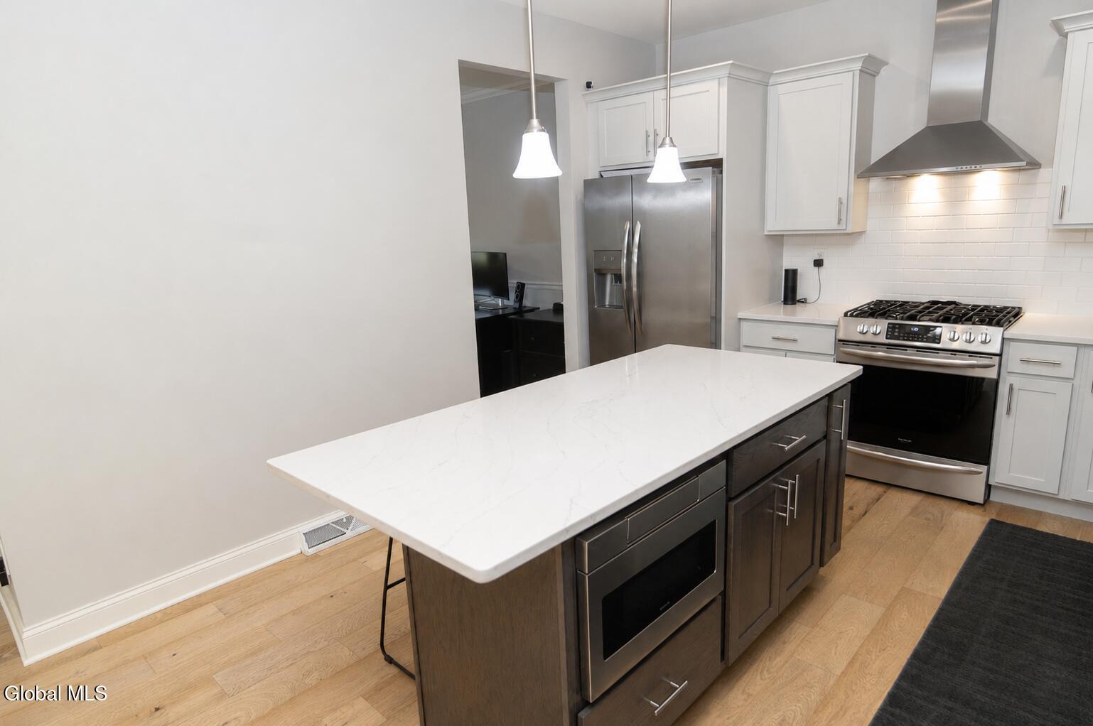 21 Tisdale Lane Clifton Park NY 12065