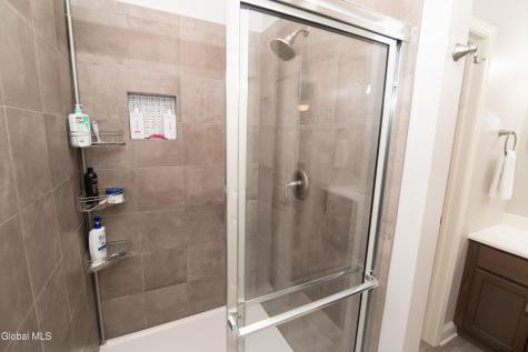 21 Tisdale Lane Clifton Park NY 12065