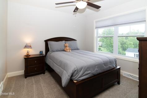 21 Tisdale Lane Clifton Park NY 12065