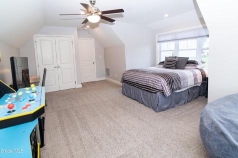 21 Tisdale Lane Clifton Park NY 12065