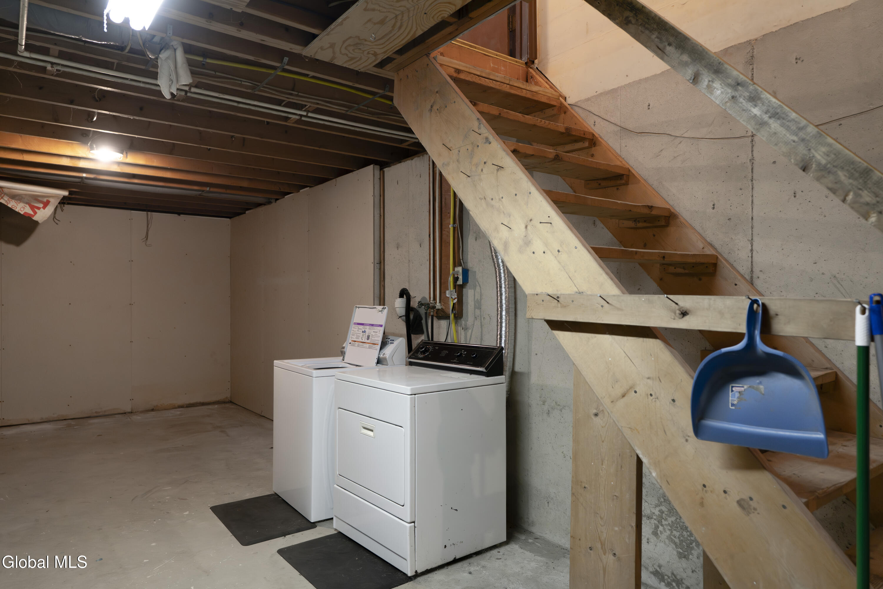 4755 New York 50 Gansevoort NY 12831