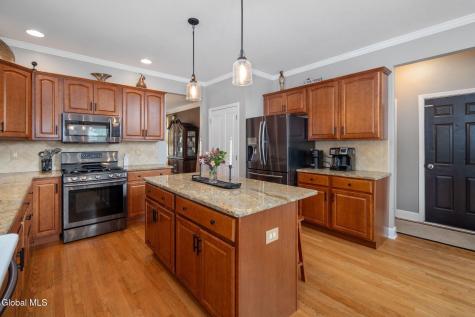 37 Farmview Lane Waterford NY 12188