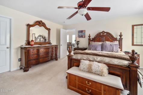 37 Farmview Lane Waterford NY 12188