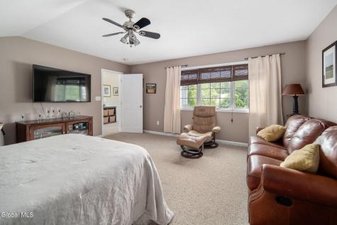 37 Farmview Lane Waterford NY 12188