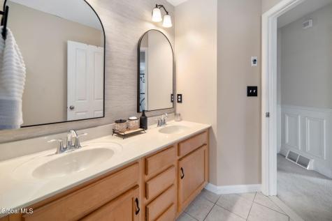37 Farmview Lane Waterford NY 12188
