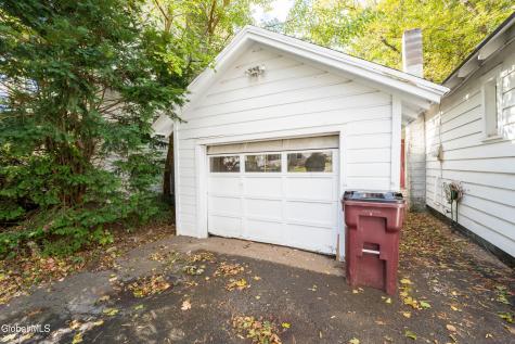 2 S Hollywood Avenue Gloversville NY 12078