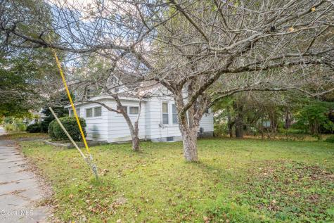 2 S Hollywood Avenue Gloversville NY 12078