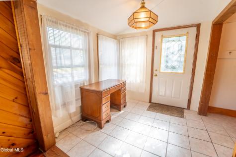 2 S Hollywood Avenue Gloversville NY 12078