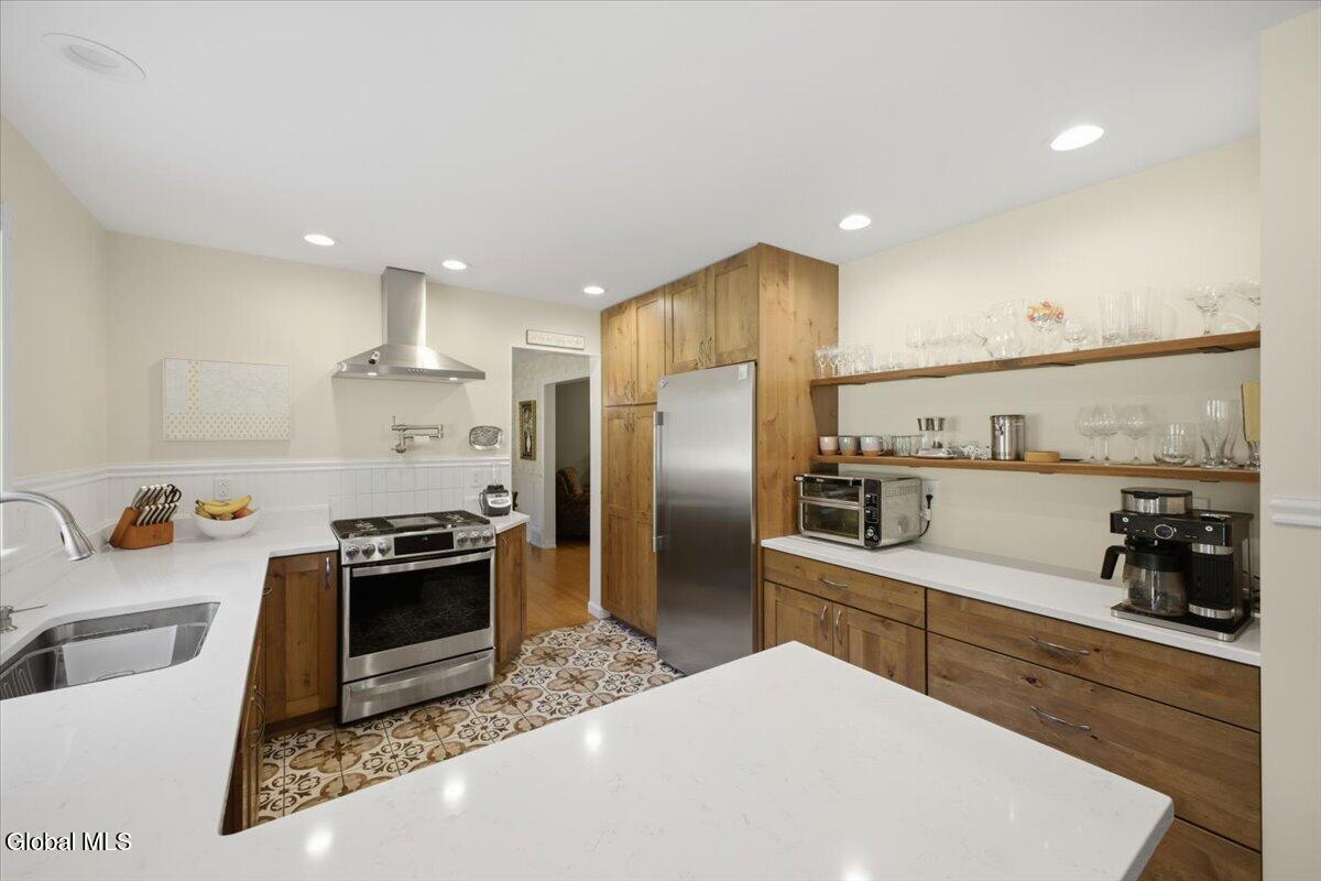 7 Lancestire Drive Queensbury NY 12804