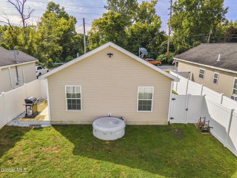 10 Rohloff Avenue Mechanicville NY 12118