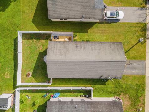 10 Rohloff Avenue Mechanicville NY 12118