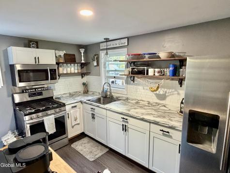 29 Knobhill Road Averill Park NY 12018