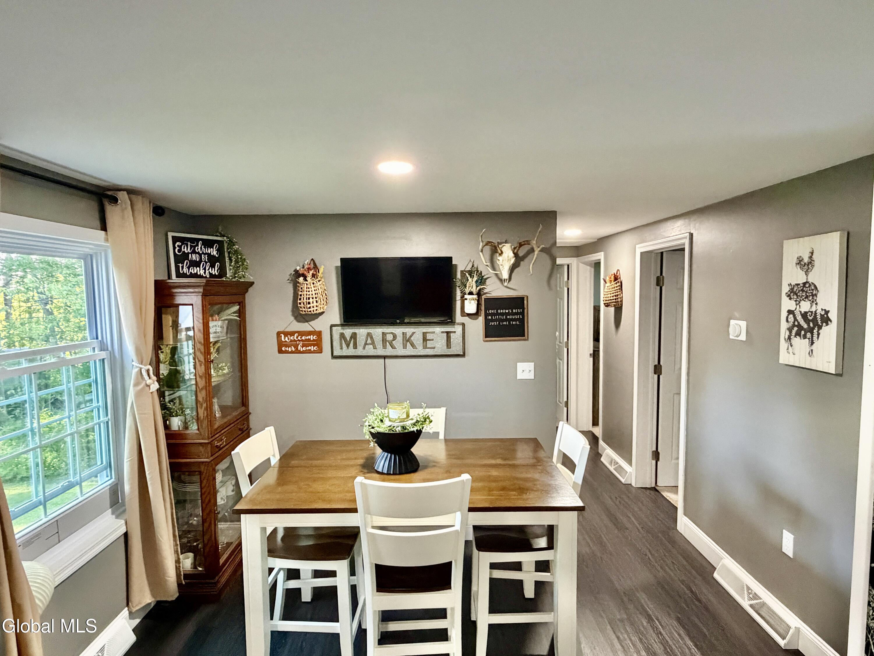 29 Knobhill Road Averill Park NY 12018