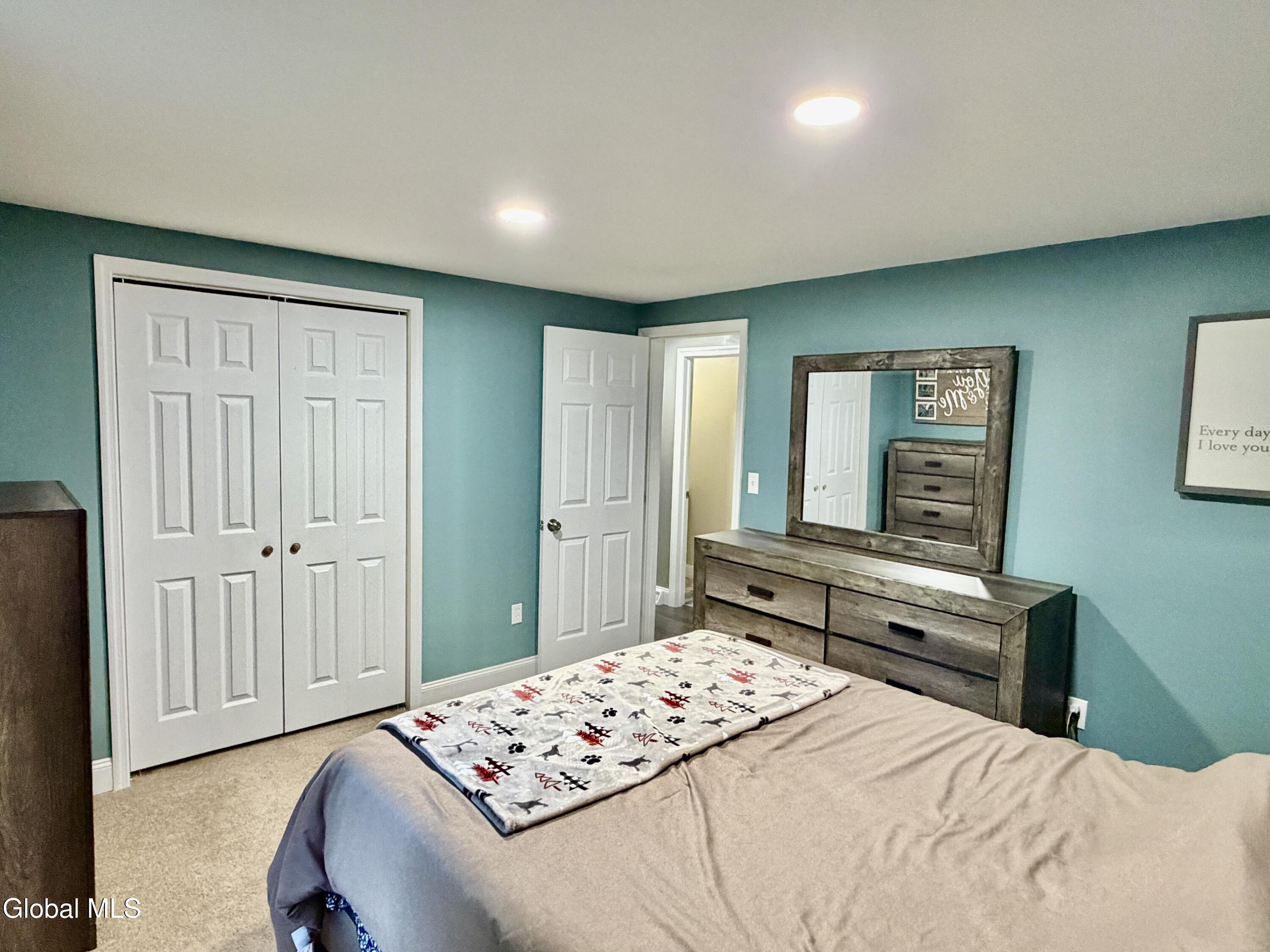 29 Knobhill Road Averill Park NY 12018
